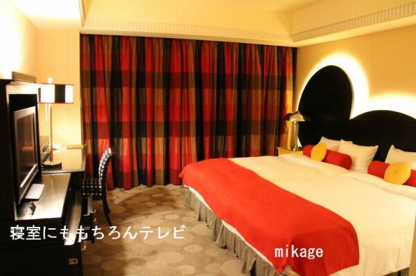 8D24A10B-1F20-4579-AF5B-6D61BE634E1A