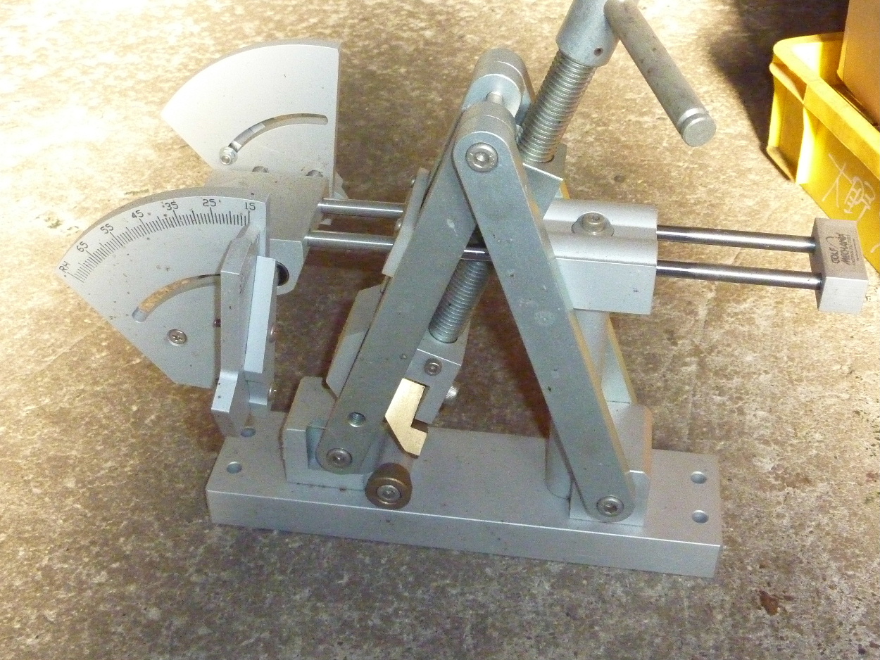 ロフトライ角調整機　フォーティーン 楽天市場】【エントリーで全品ポイント3倍】ゴルフメカニクス 最高級