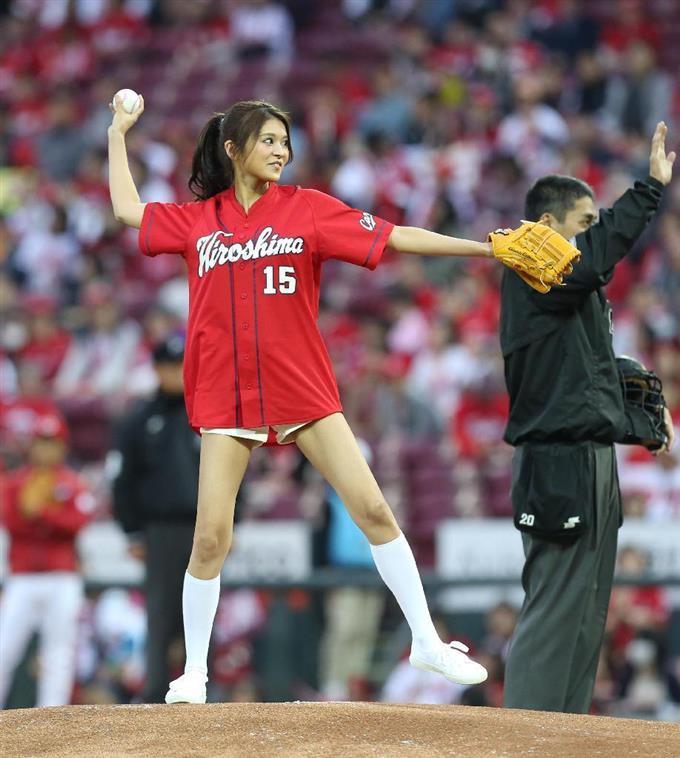 アサヒビールのイメージガール 東野佑美さん始球式 三毛猫 Blog アサヒビールのイメージガール 東野佑美さん始球式 三毛猫 Blog