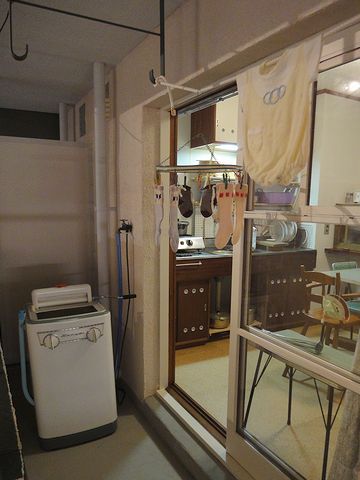ベランダに、洗濯機