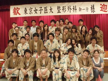 なんでこんなに男がいるのかと思ったら、大学院は男女共学なんだそうです