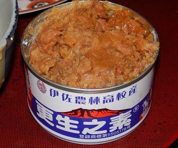 『秘密のケンミンSHOW』でも紹介された豚味噌の缶詰