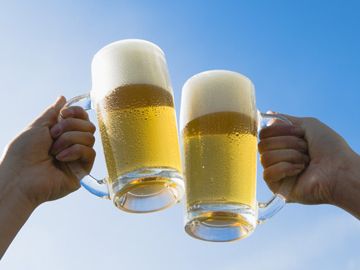 ジョッキで乾杯