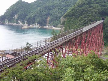 前の橋を懐かしむ人もいるでしょうが