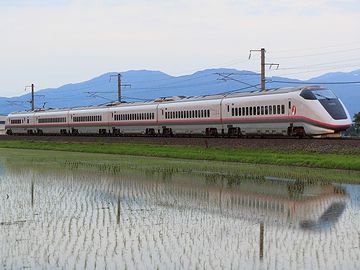 秋田発の最終便は、18:00分の『こまち140号』