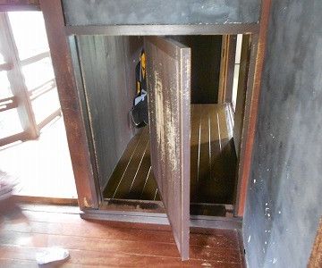 大どんでん返し(『甲賀流忍術屋敷』←文化財ではなく、テーマパークのようです)