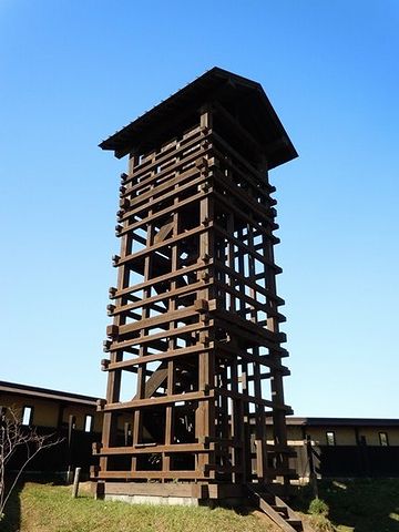 でも、単なる物見櫓が、ここまで立派な建物だったのかしら?