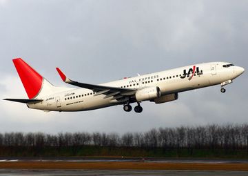 JAL2240便