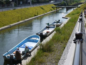 用水路みたいな通船川