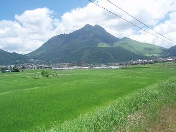 車窓から見る由布院