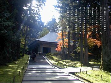 中尊寺金色堂