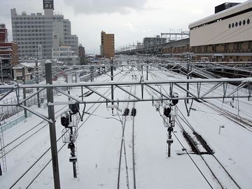 雪の新潟駅