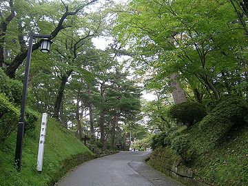 千秋公園・紅葉前