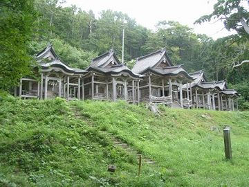 赤神神社・五社堂