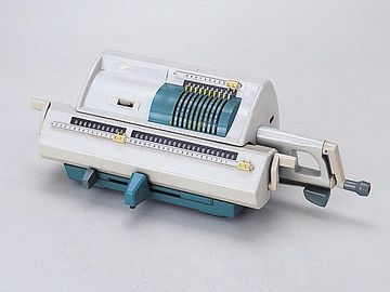 手回し計算機