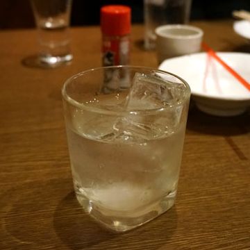 やっぱり、泡盛はロックが一番