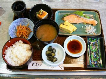 「レストラン つばさ」和定食