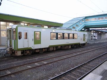 1両編成の大湊線(野辺地駅)