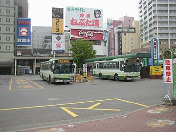 青森駅、着きました