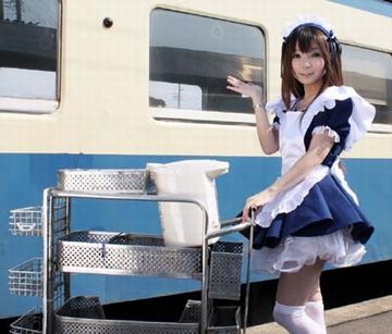 メイド服着せて、秋葉原にオープンしたら……