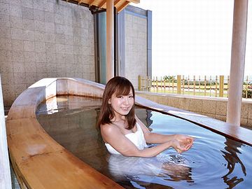 安く泊ろうという施設じゃありませんね