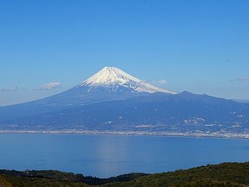 西伊豆から眺める富士山