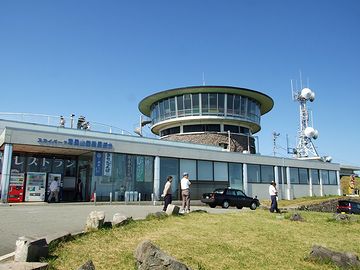 スカイパーク寒風山回転展望台