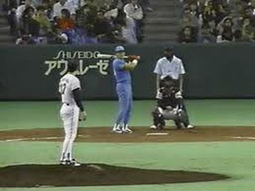プロ野球の日本シリーズが、昼間だった