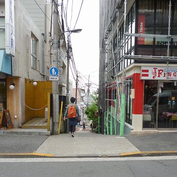 「神楽坂」脇道