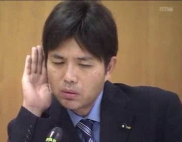 耳が遠くて、インターホンが聞こえない人もいます