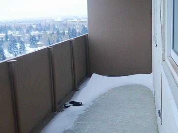 カナダのベランダ。氷点下20度だそうです。