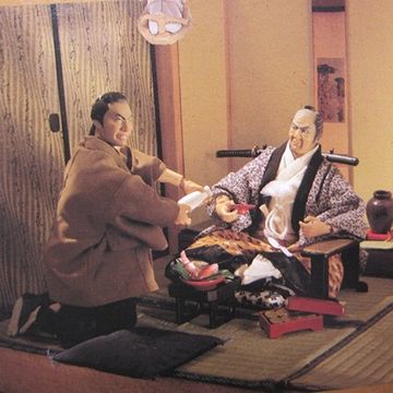 大店の主人なら、お金は有り余ってるでしょ