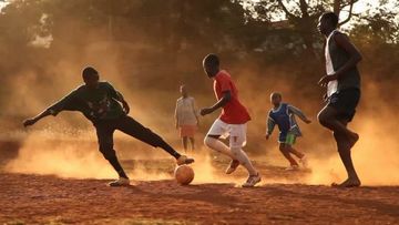 サッカーってのは、貧困層のスポーツなわけよ