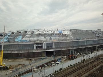 建設中のスタジアムらしき建造物