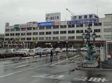 新潟駅前も、ご覧のとおり