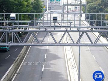 高速の監視カメラに写ってませんかね?