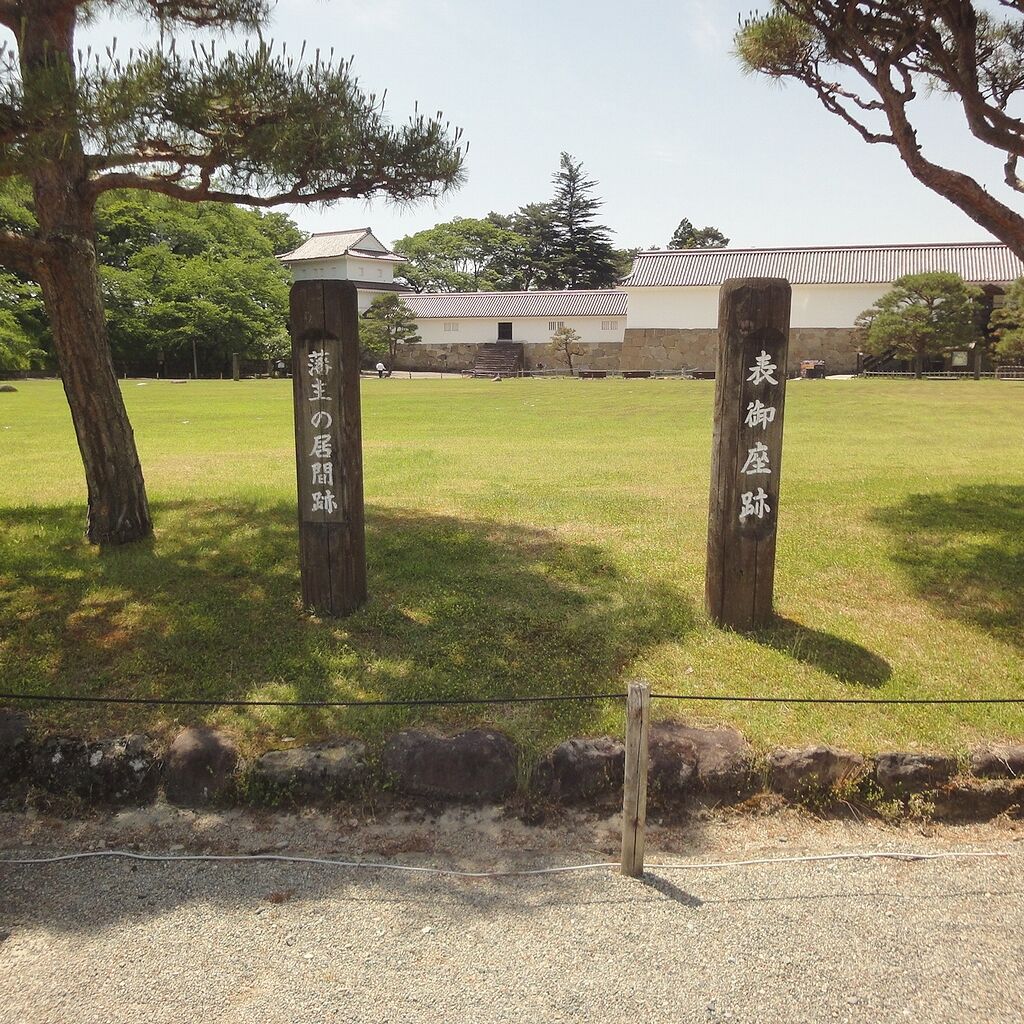 さすがに、こういう建物の復元は……