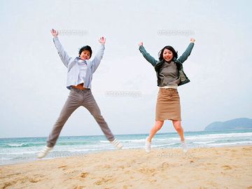 波打ち際で追いかけっこなんか、するかい!