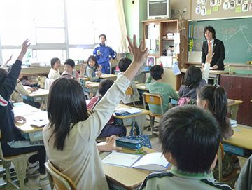 好奇心旺盛な生徒を、先生は喜ばねばなりませんぞ