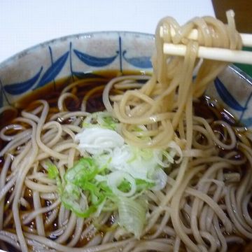 冷たいから、お蕎麦も伸びない