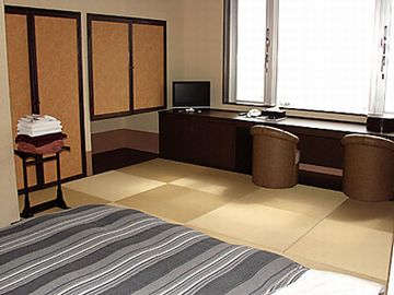 部屋なんか、東京のシティホテルより、ずっと広いみたいですし