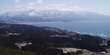 白神山地まで一望できます