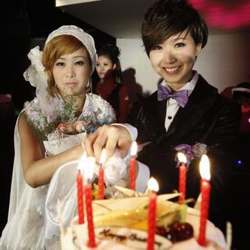 台湾のカップル(法律的には結婚できないそうですが)