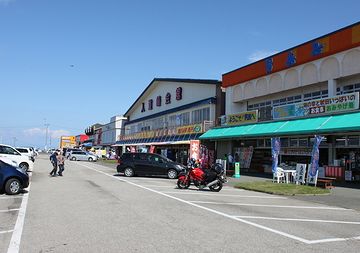 入道崎の食堂群