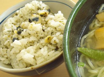 こちらが“しじみごはん”と……