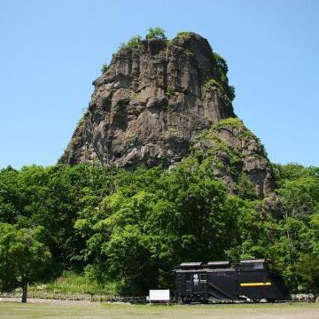 遠軽町を見下ろす『瞰望岩』。まさに、“見晴らしのいい高台”そのものです。