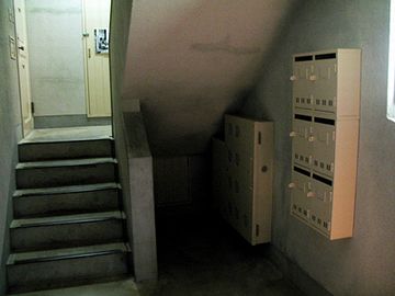 外階段を登ると