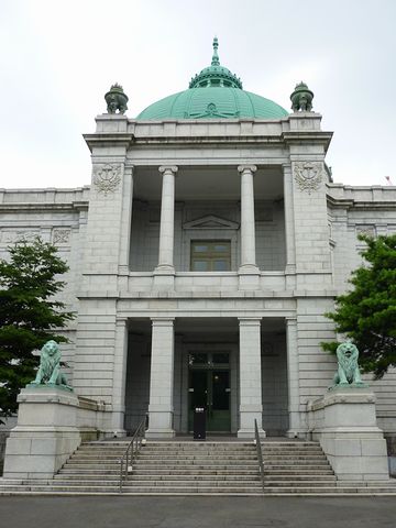 『表慶館』