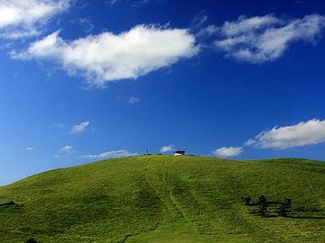 木が生えてない寒風山