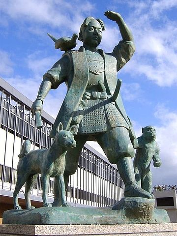 岡山駅の桃太郎像